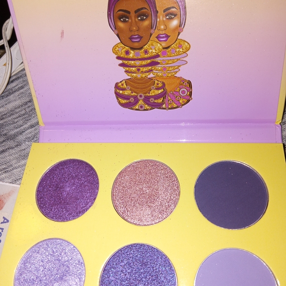 Juvia Place - Picture 1 of 2